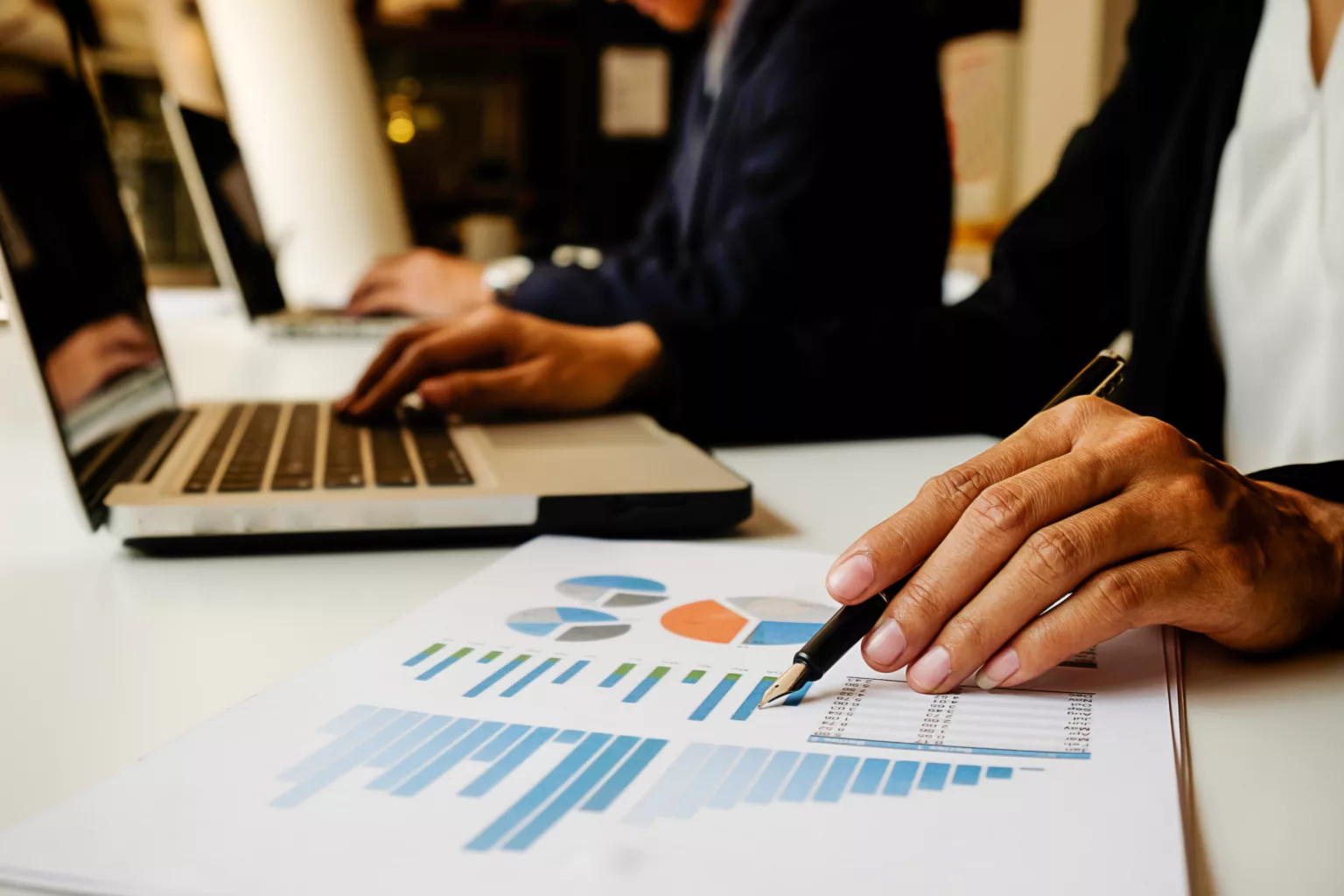 Como fazer gestão financeira para corretores de seguros