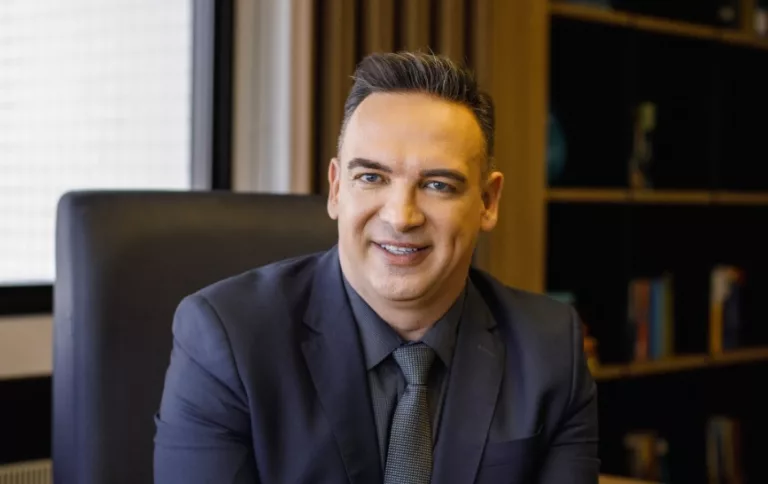 Dr. Robson especialista no marco dos seguros