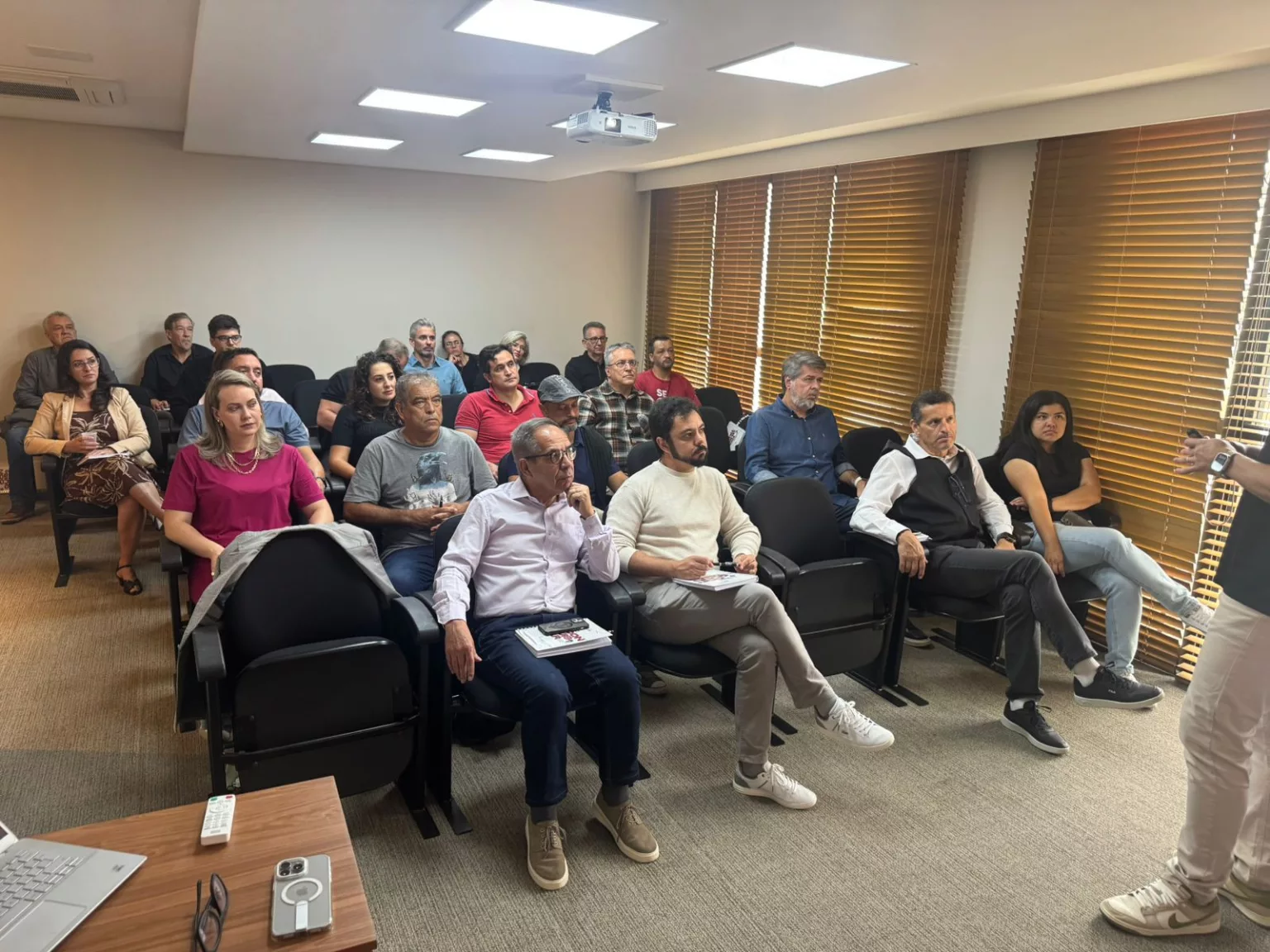 Reunião Curitiba Centro Reunião Curitiba Centro