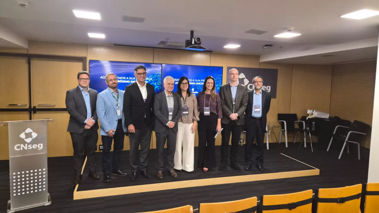 Palestrantes e equipe da Fenasaúde Palestrantes e equipe da Fenasaúde
